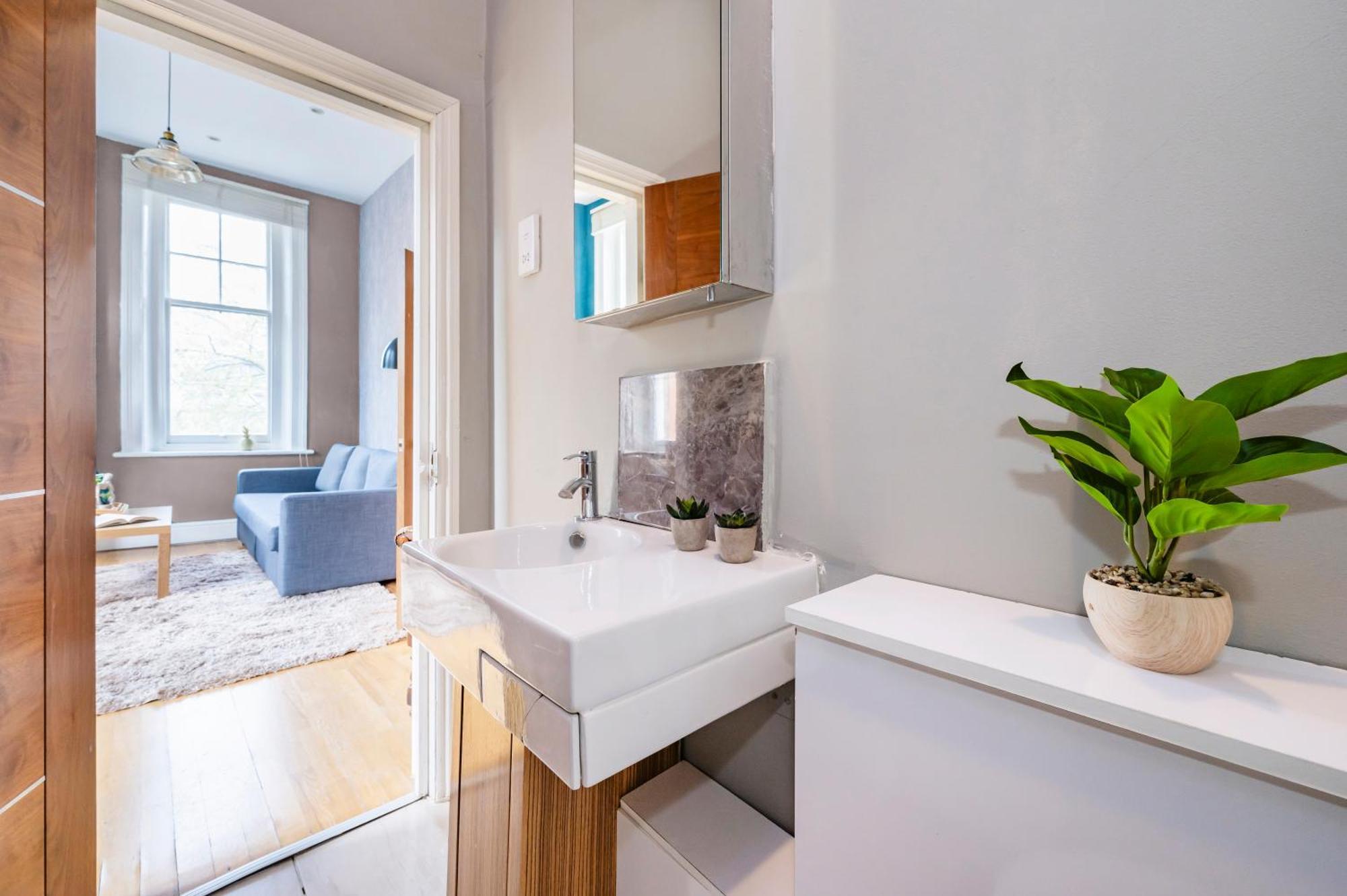 Sunny Corner Apartment In Center Of Лондон Екстер'єр фото