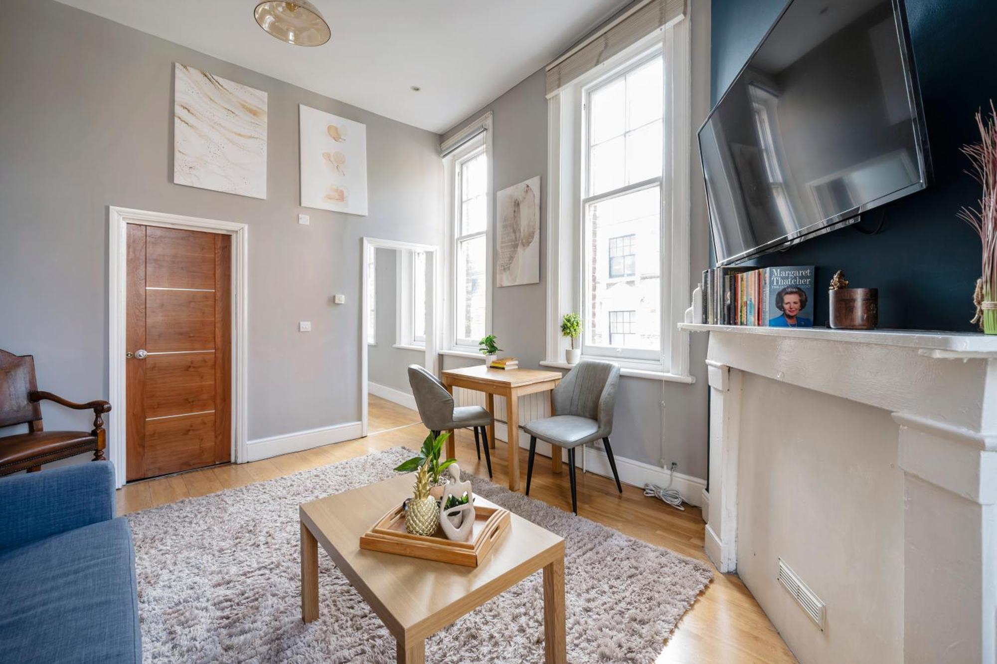 Sunny Corner Apartment In Center Of Лондон Екстер'єр фото